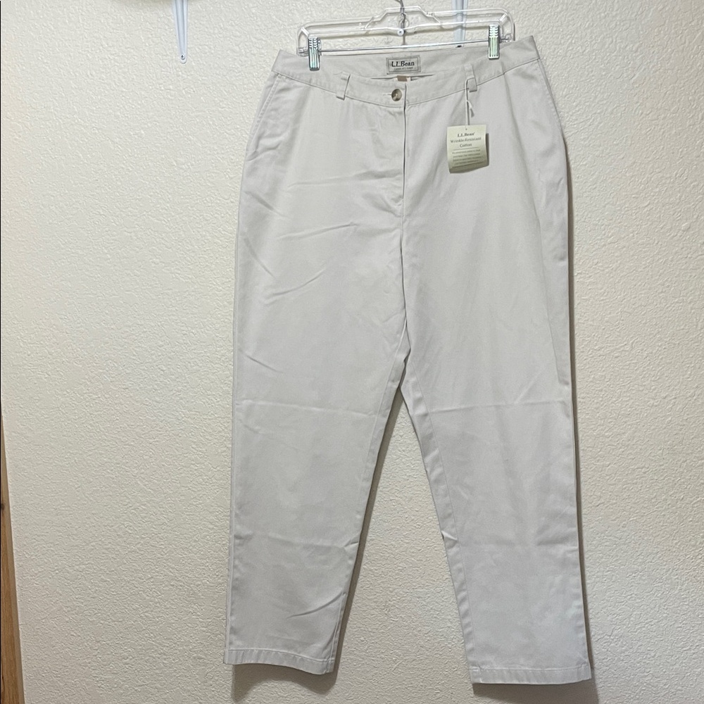 L. L. Bean Women's Classic Fit Curvy Tan Slacks. Wrinkle Resistant Cotton. NWT.